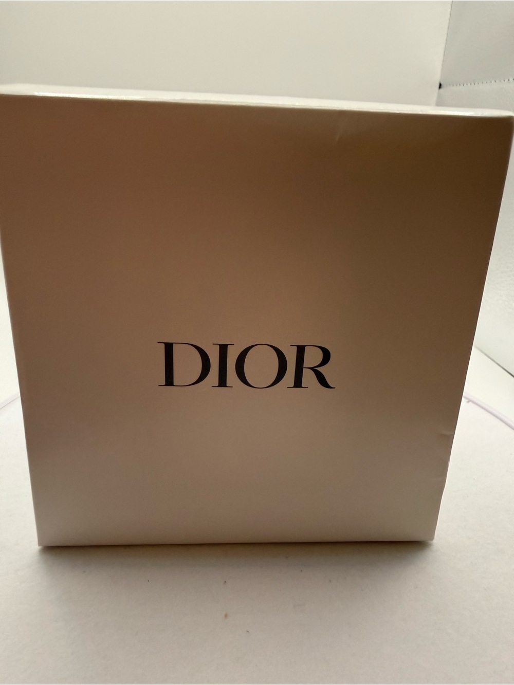 Dior Metallic Gold Round CD Logo Accessory Case - Picture 4 of 4